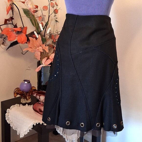 NWT Simon Chang Elegant Black Floral Embroidered Fall Winter Lined Ruffle Skirt - Picture 6 of 13